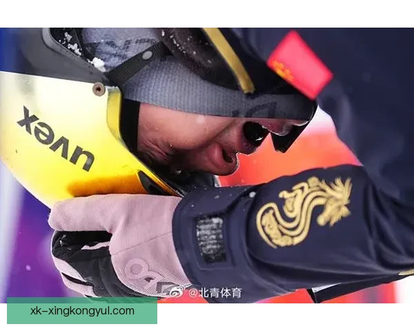 24岁李天马失误落泪徐梦桃安慰